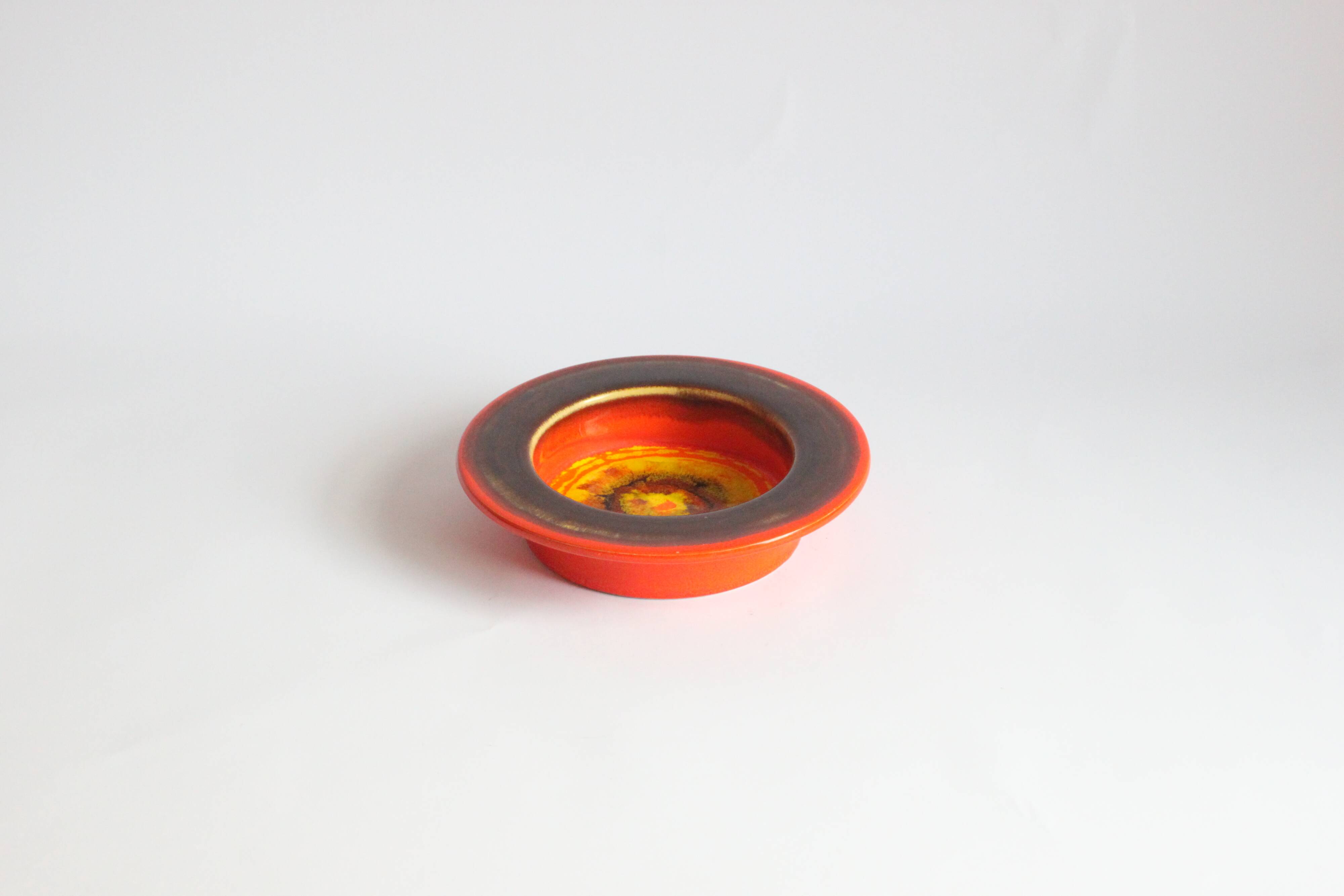 Hutschenreuther trinket bowl or vide-poche, 1970s.