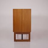 Børge Mogensen, sideboard with sliding doors.