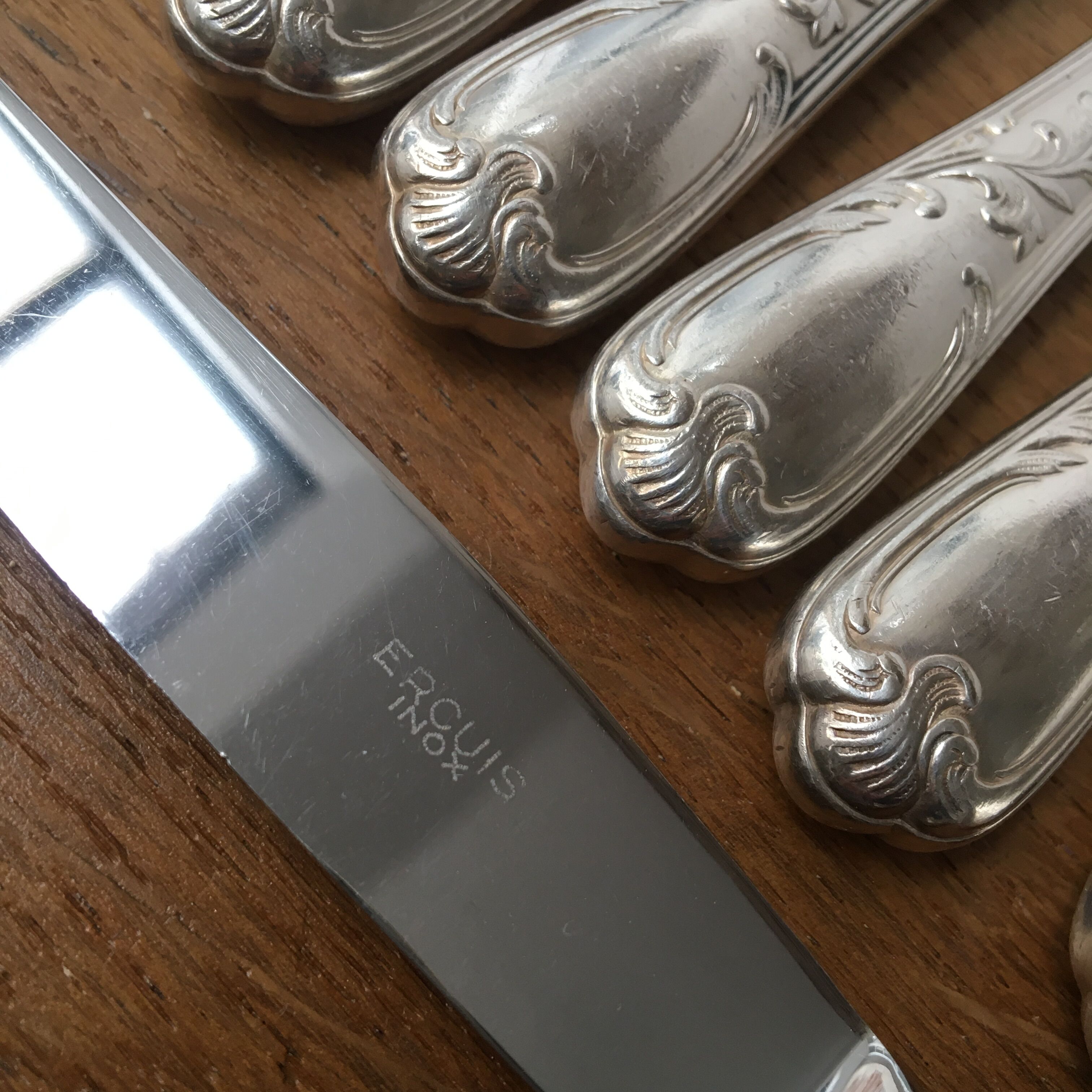 12 dessert knives Ercuis model Barry