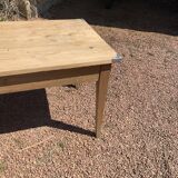 Farm table