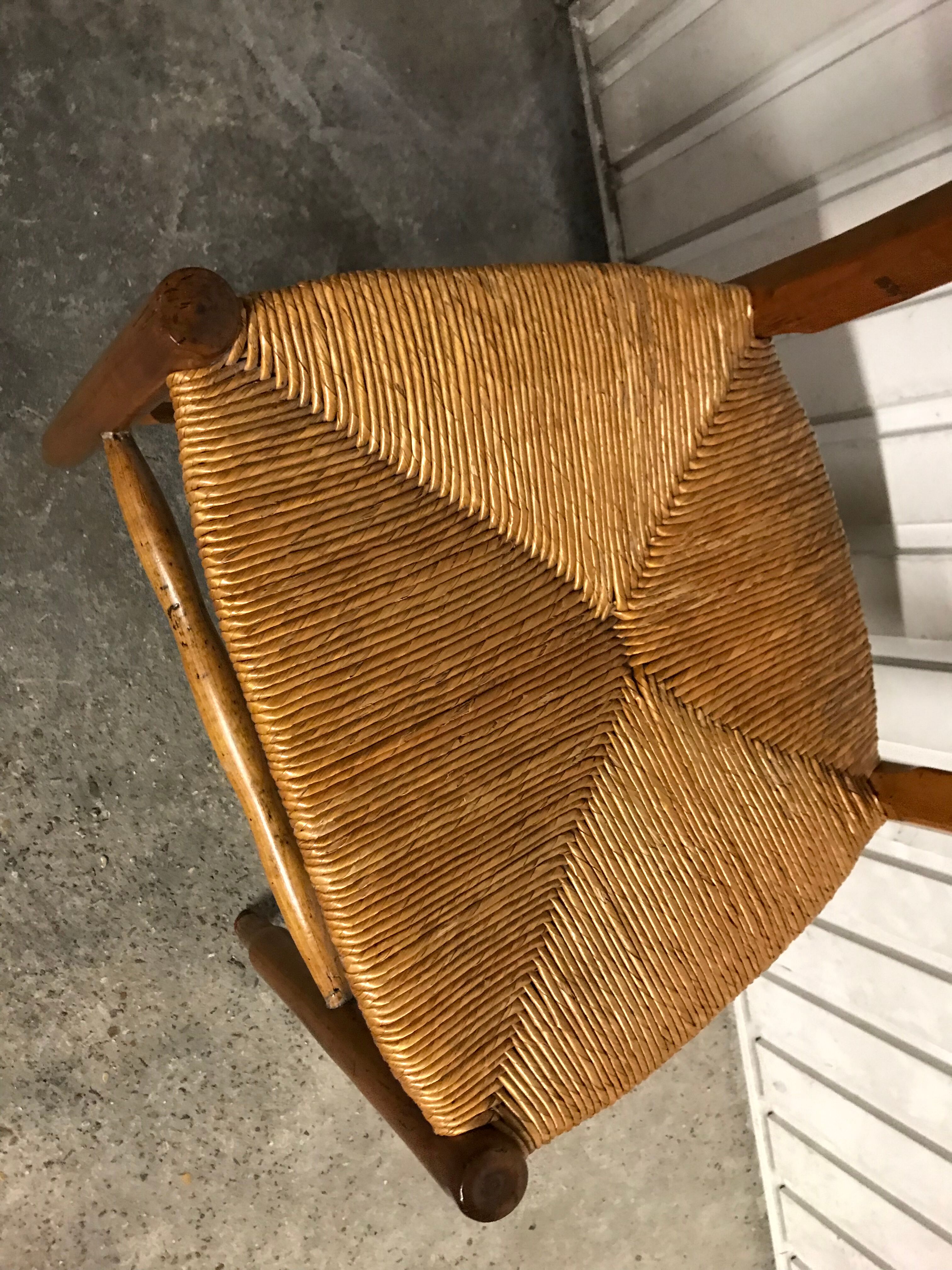 6 old straw chairs