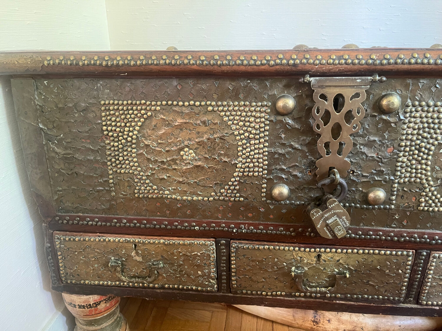 Zanzibar chest