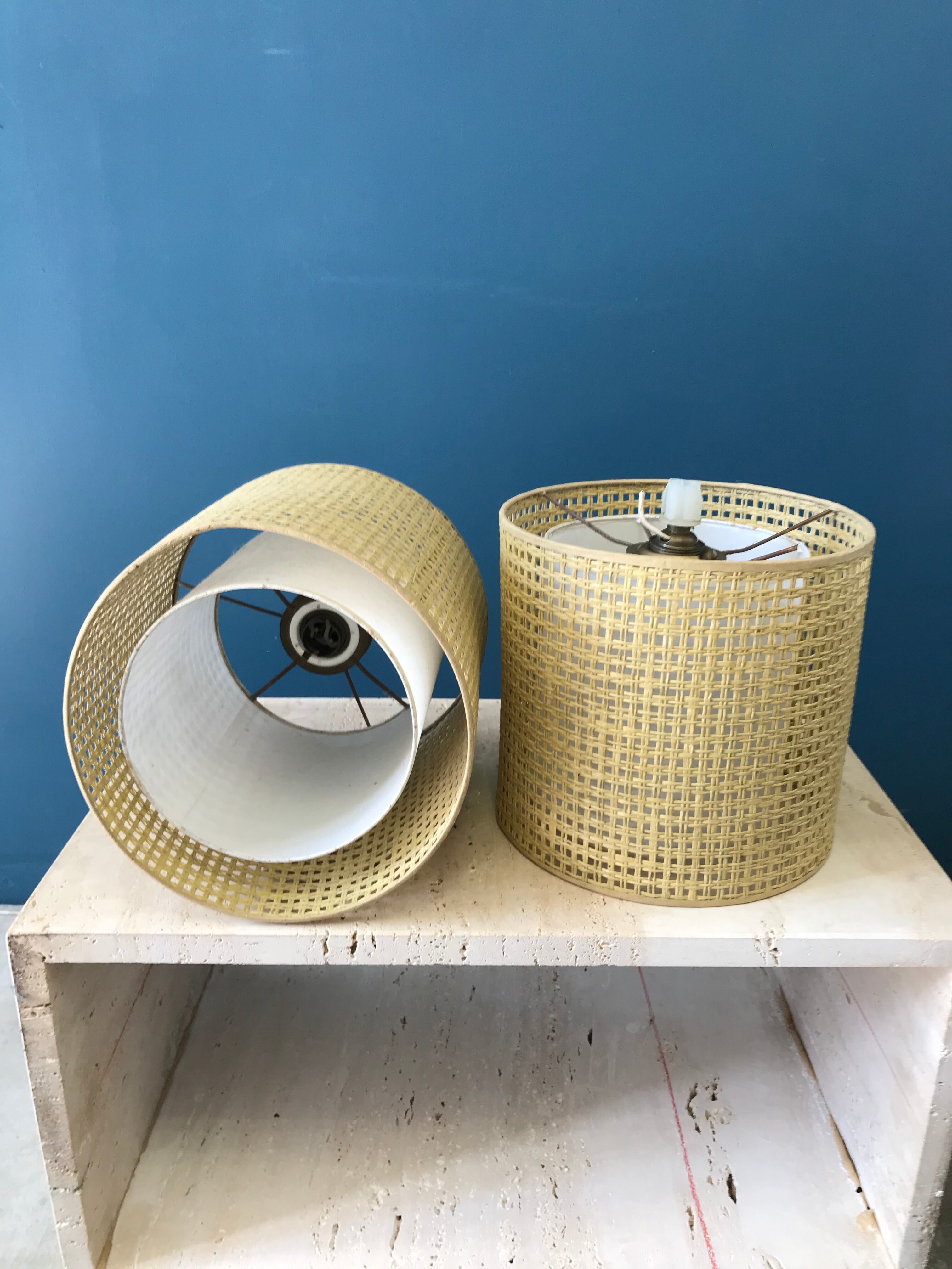 Pair of hanging in cannage of the 60s