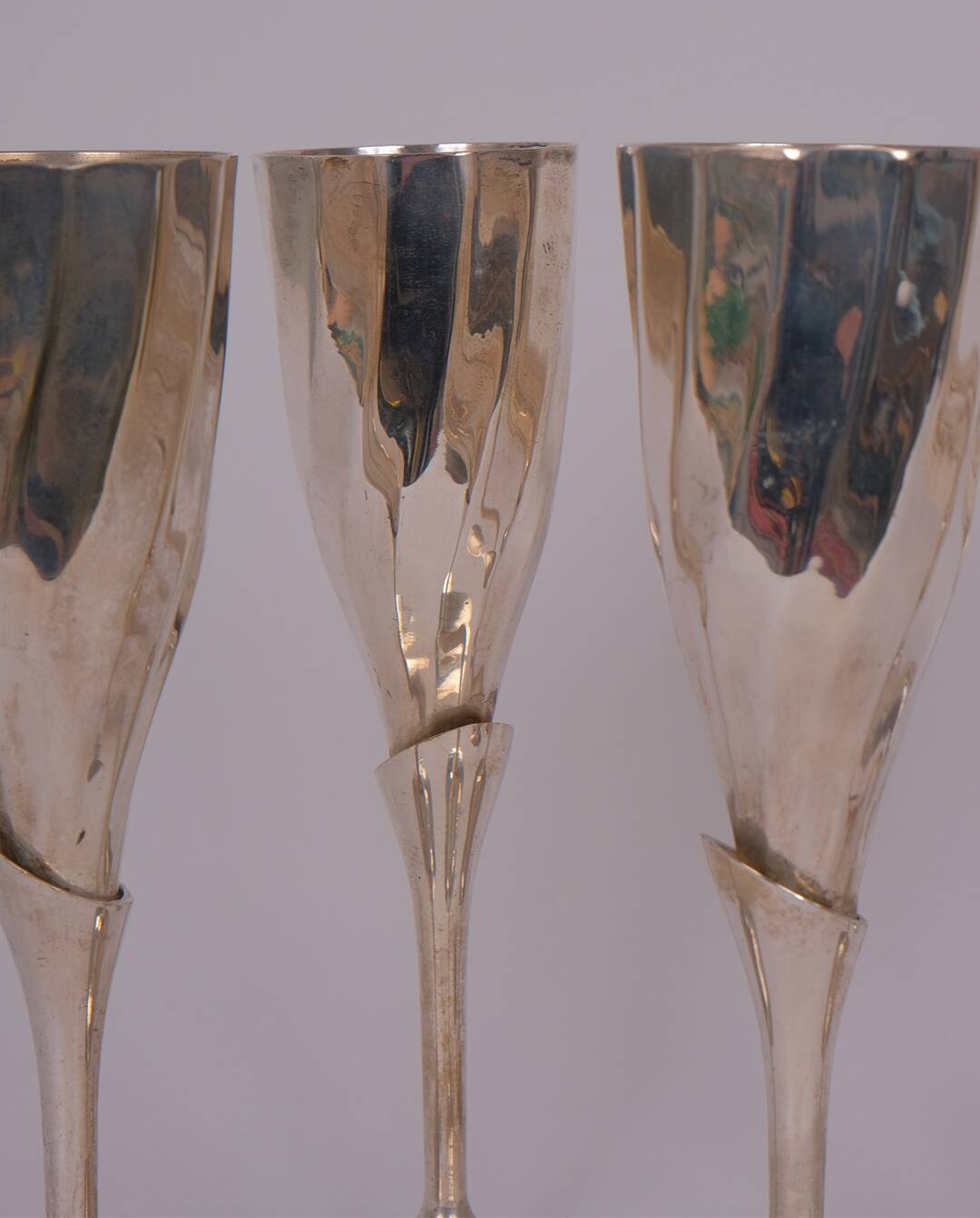 Silver-plated metal flutes x6