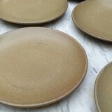 8 Assiettes plates en grès