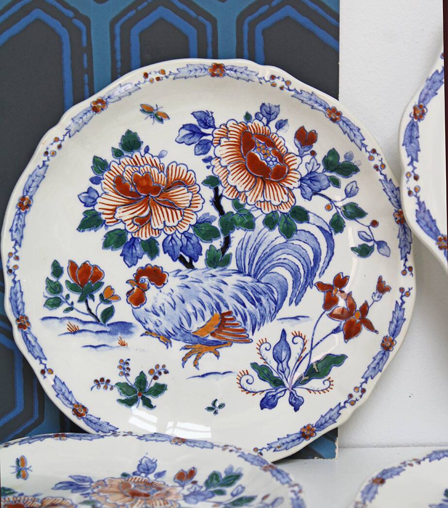 Gien tableware service with Rooster decoration.
