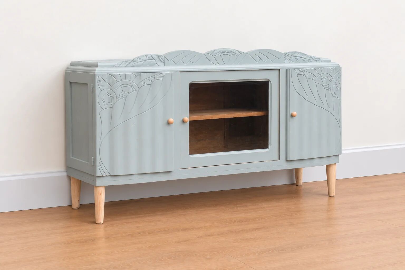 Art Deco sideboard renovated in blue-grey – Bevelled glass and wooden legs – 132.5 cm