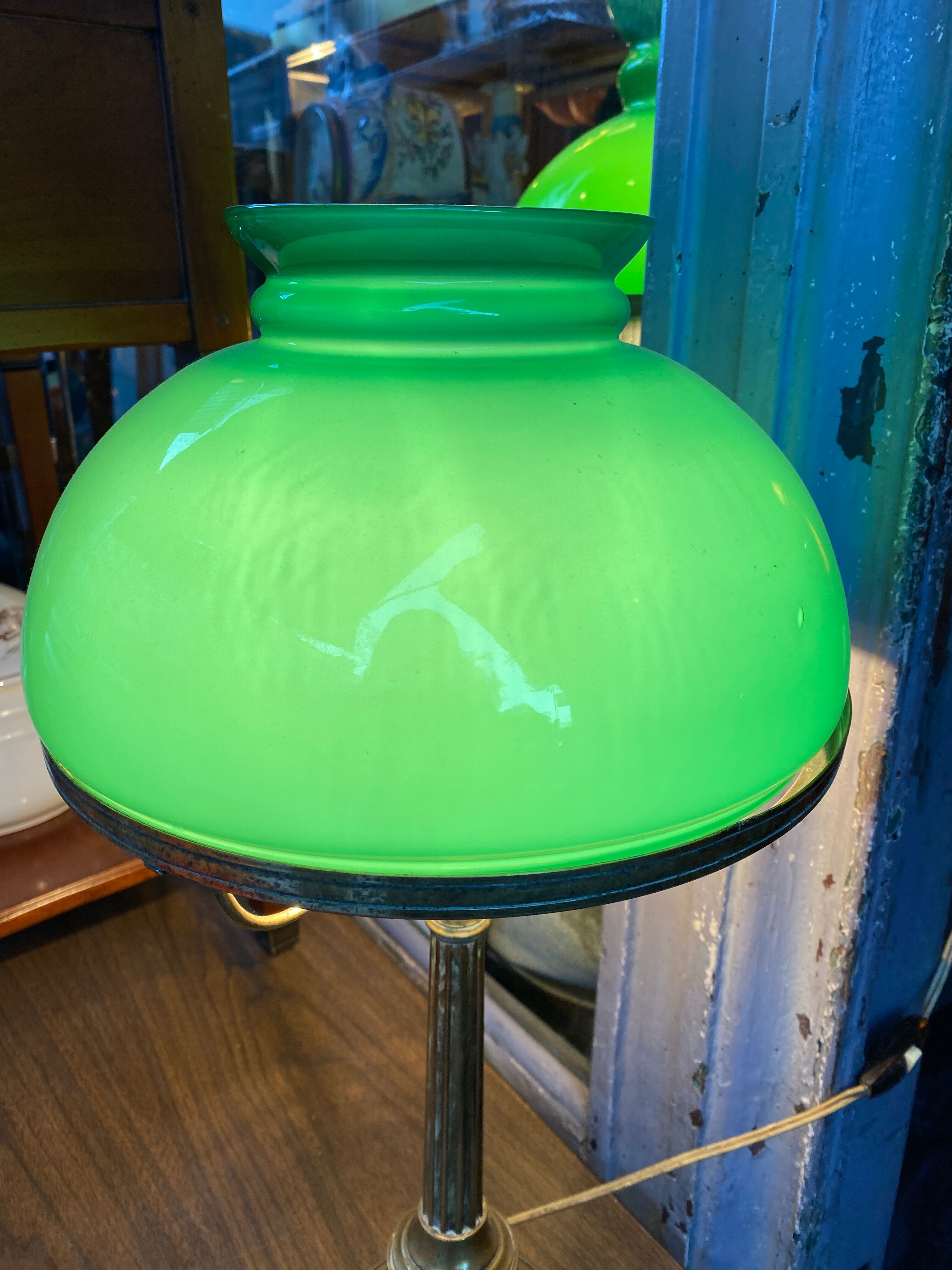 Green opaline lamp