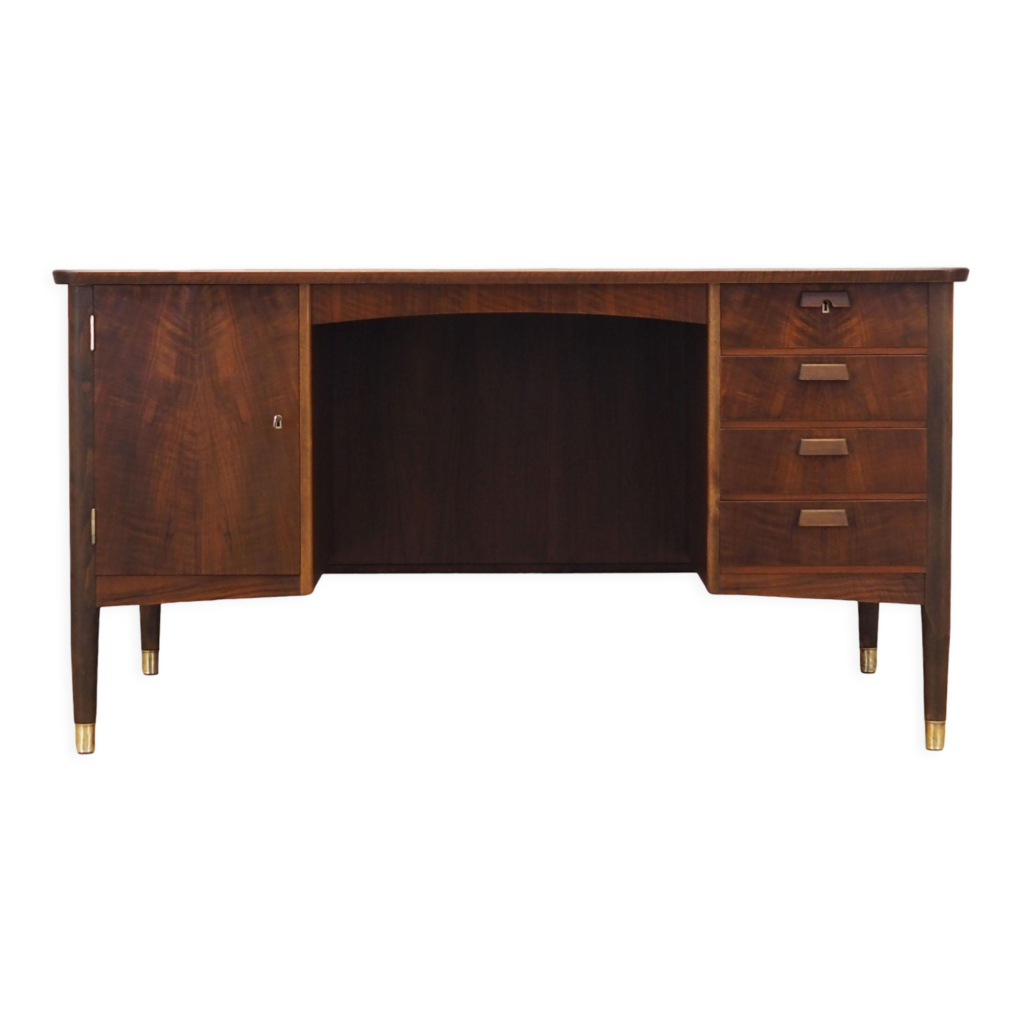 Bureau en noyer, design danois, années 1970, production: Danemark