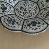 Delft earthenware polylobed dish.