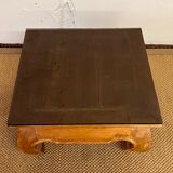Opium coffee table