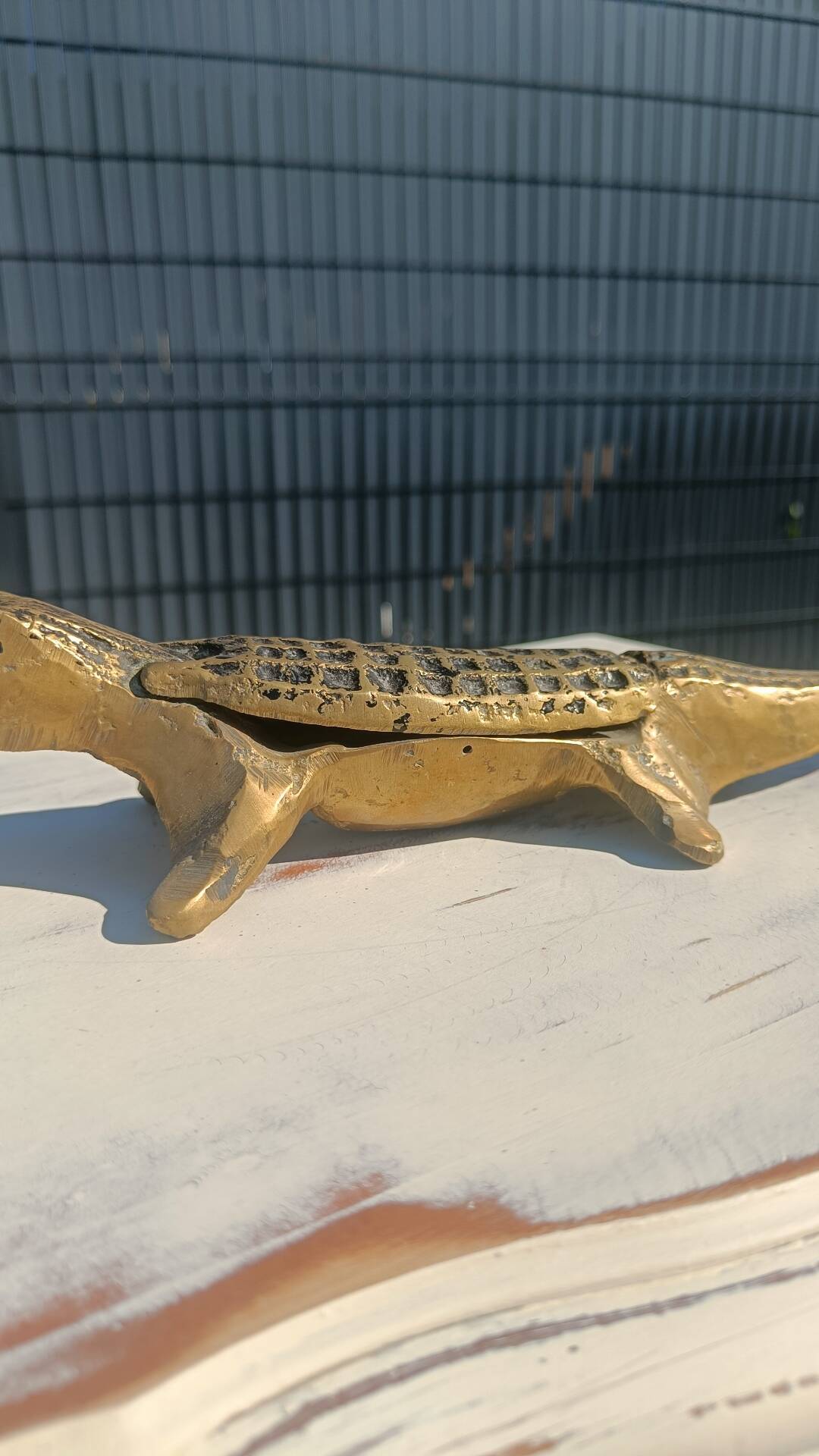 bronze crocodile ashtray 35 cm