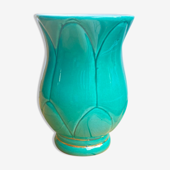 Emerald and gold vase