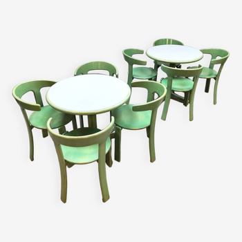 9 chaises par Bruno Rey et 2 tables rondes, années 1970