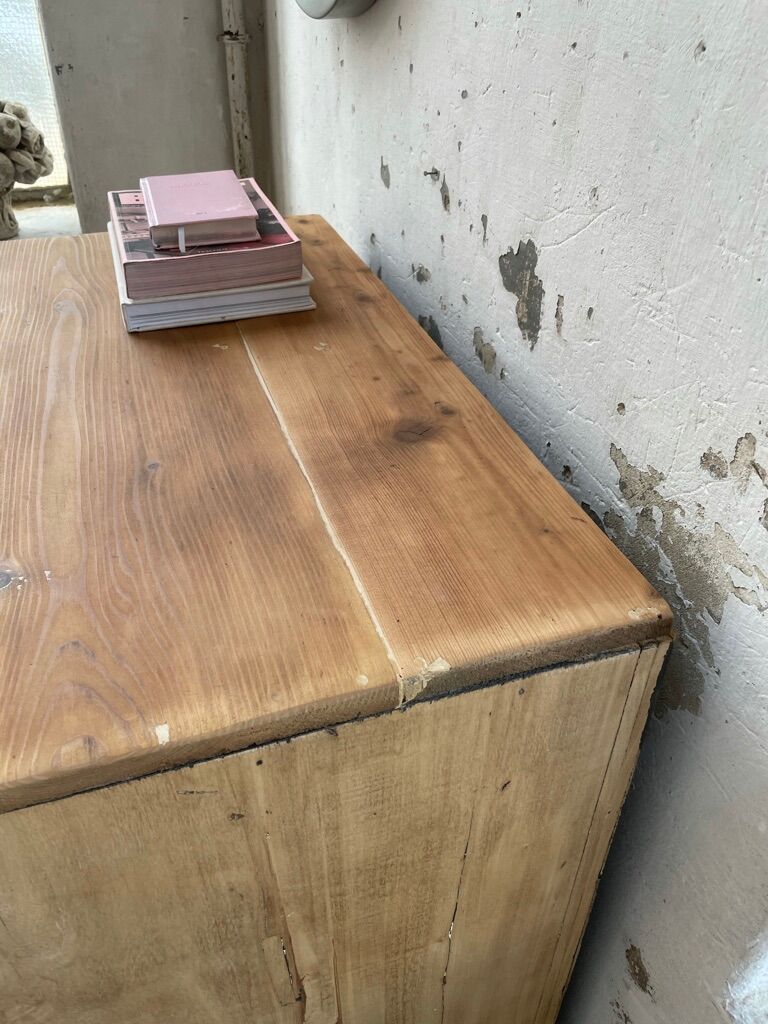 Craft furniture with drawers shell handles