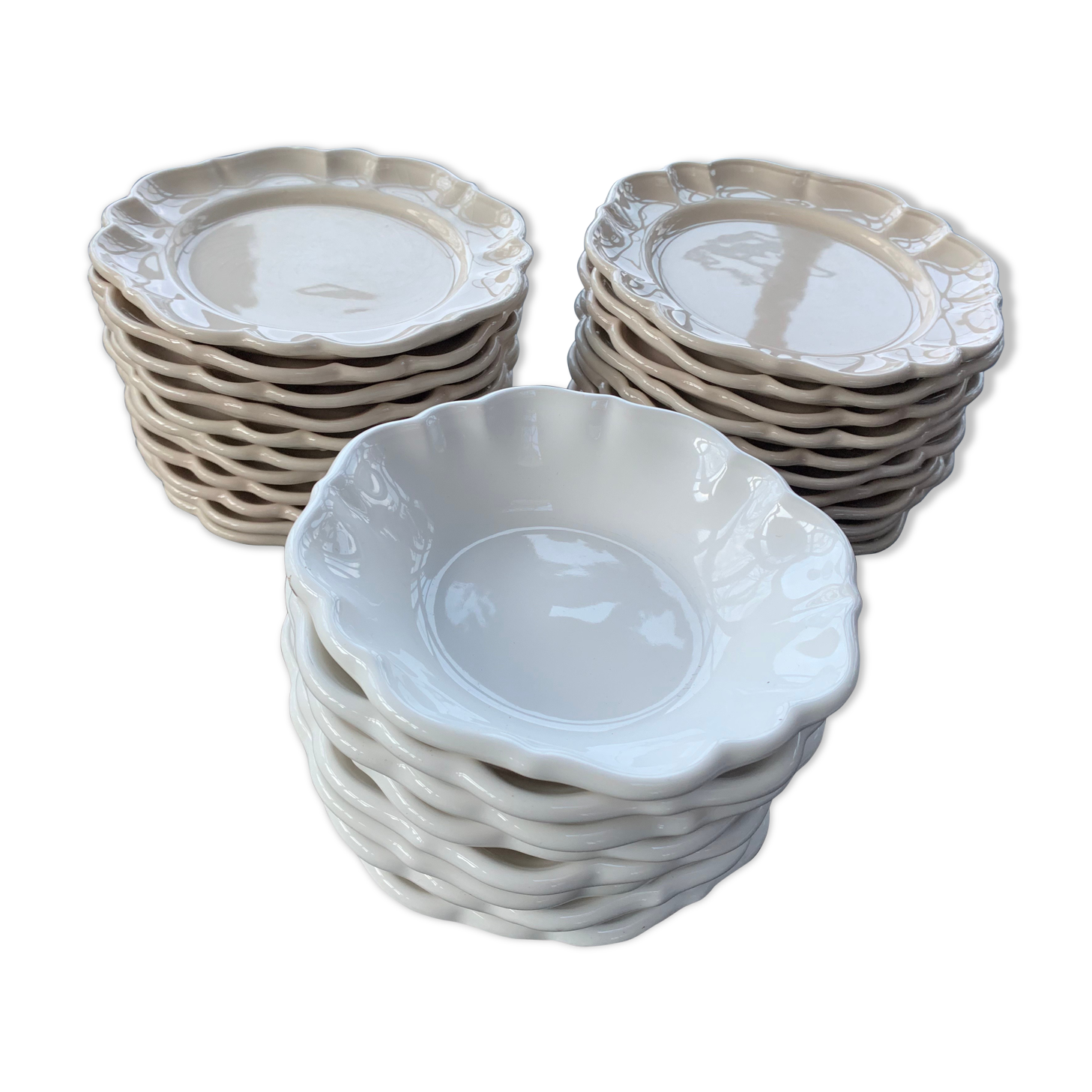 Lot of 12 small plates perfect earthenware condition