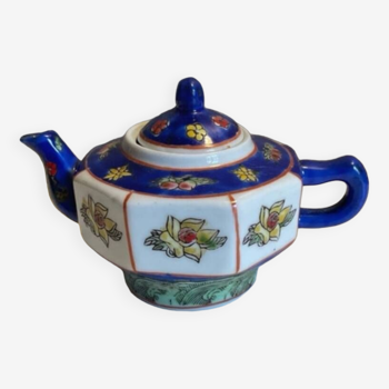 Small Chinese porcelain teapot