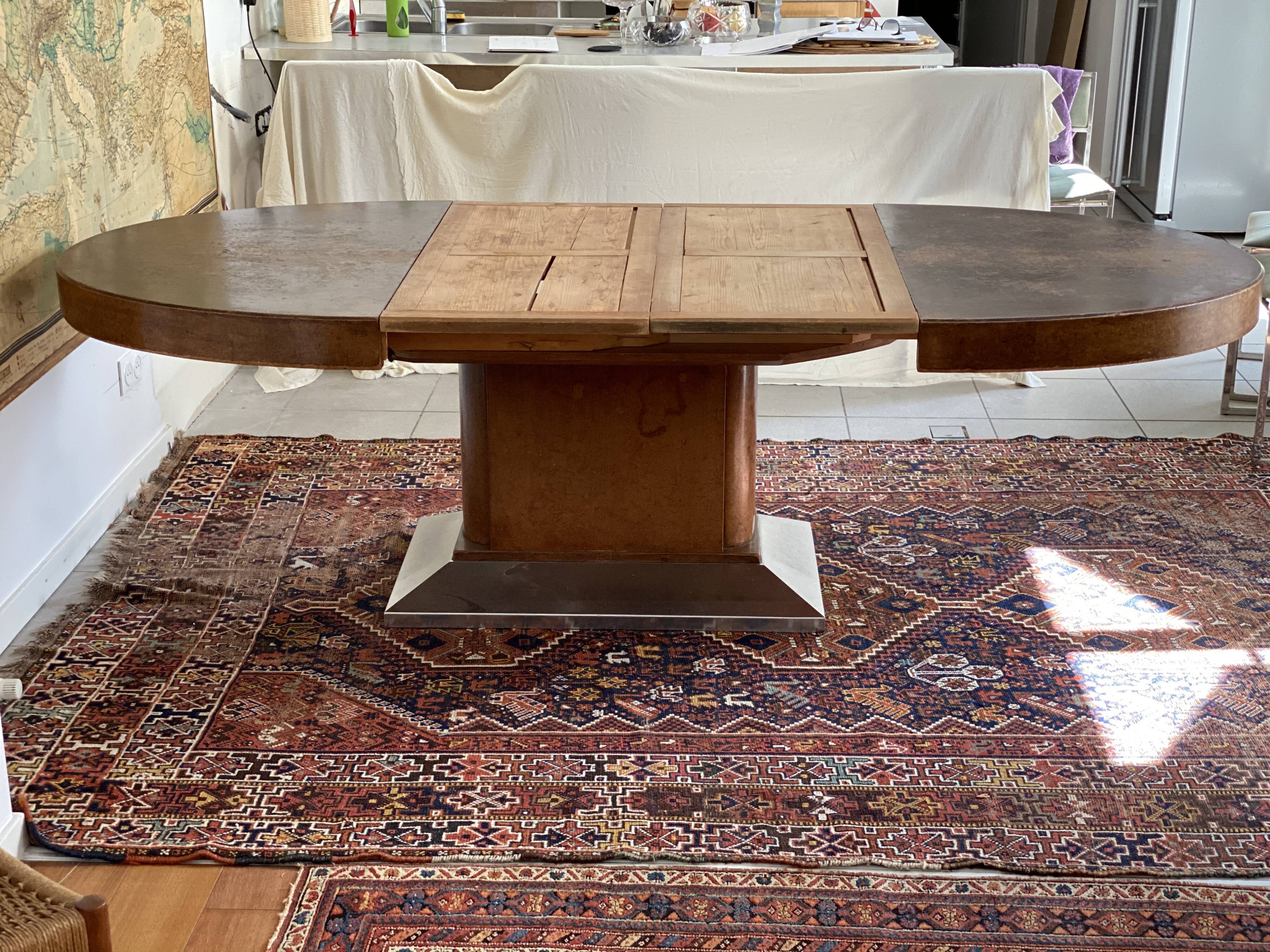 Art deco dining room table