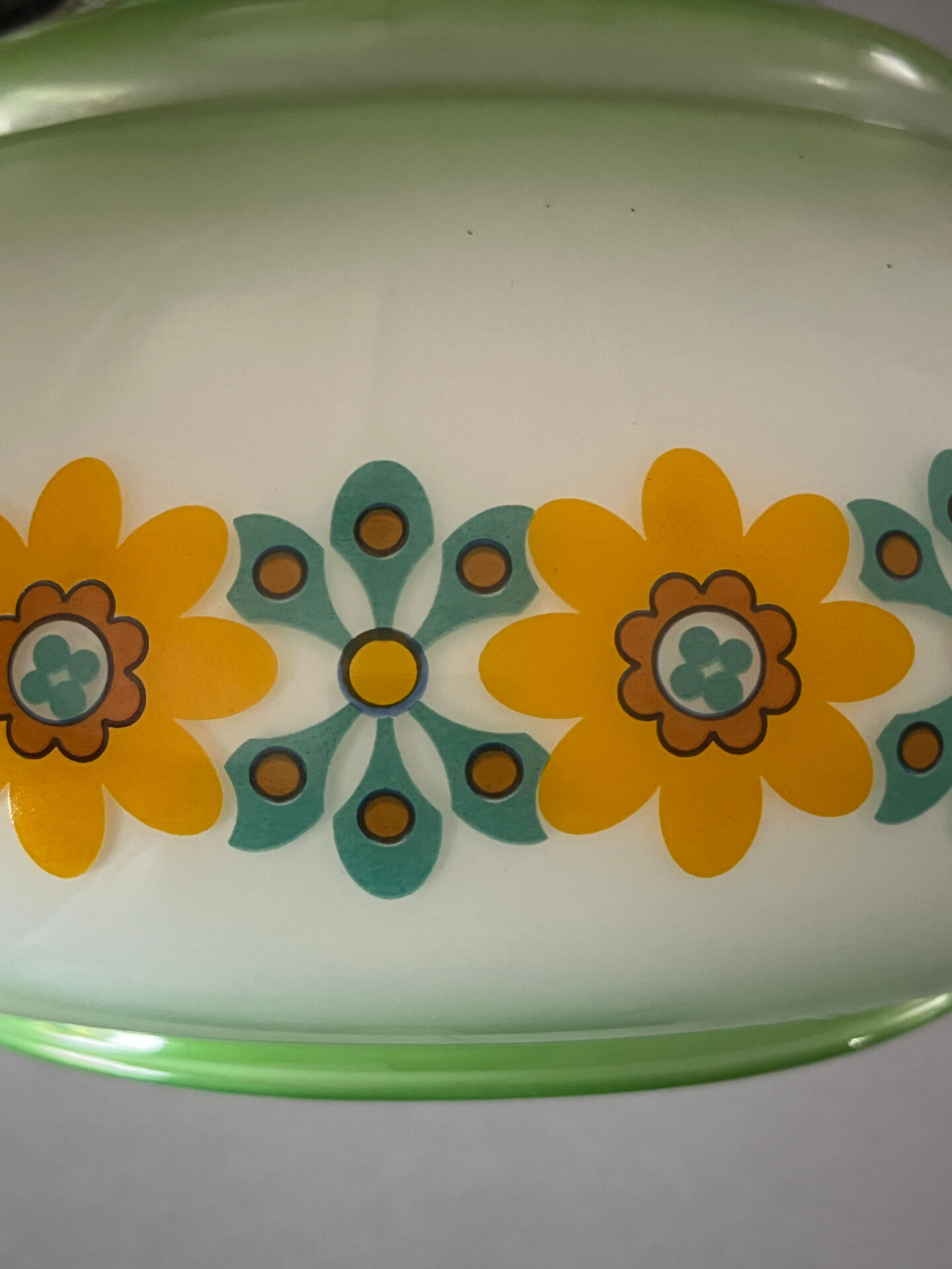 Suspension Monte-and-Lower 1970s in Floral Opaline Glass