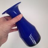 Scandinavian vase in cobalt blue opaline.