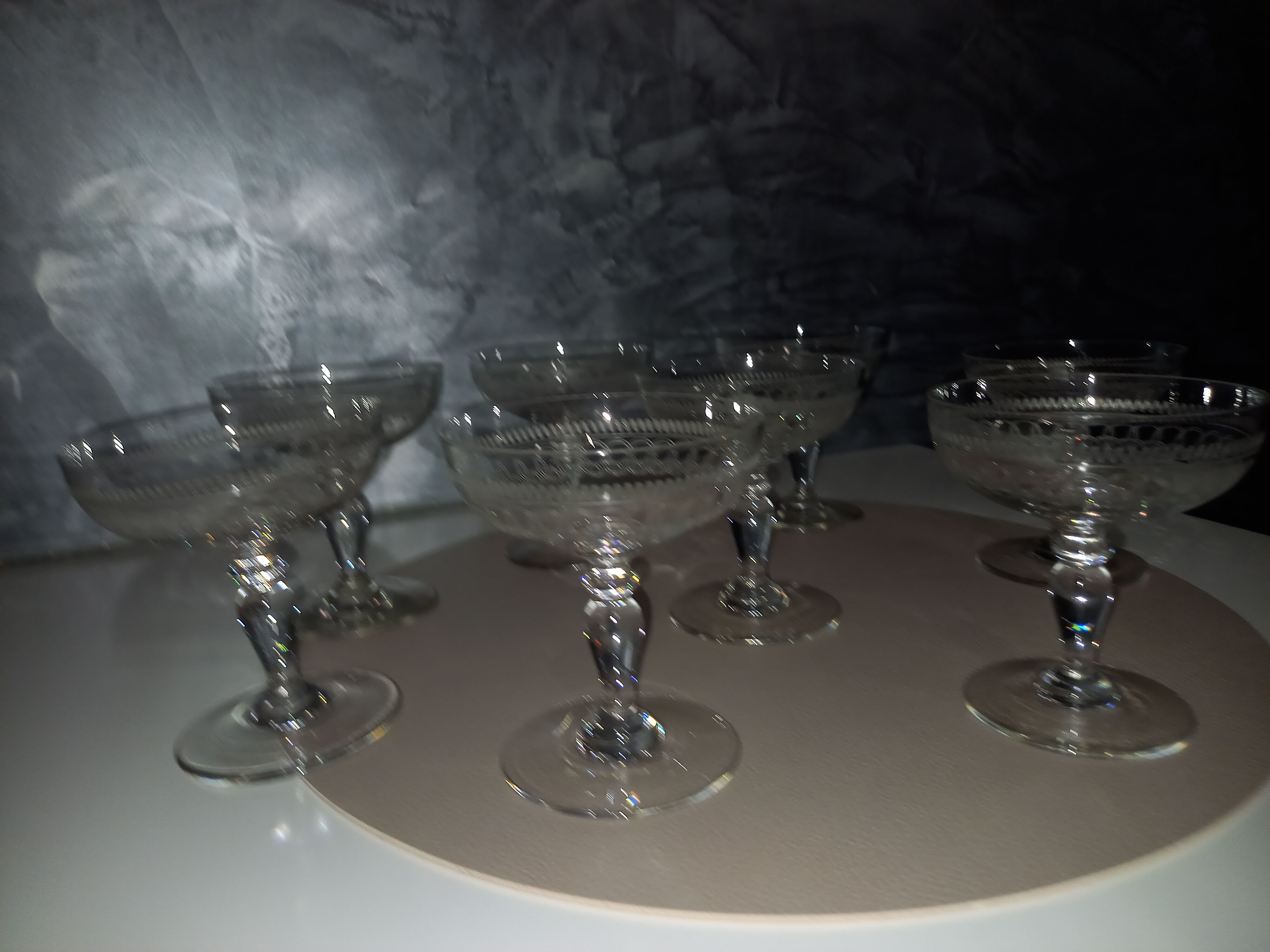 Set of 8 champagne glasses