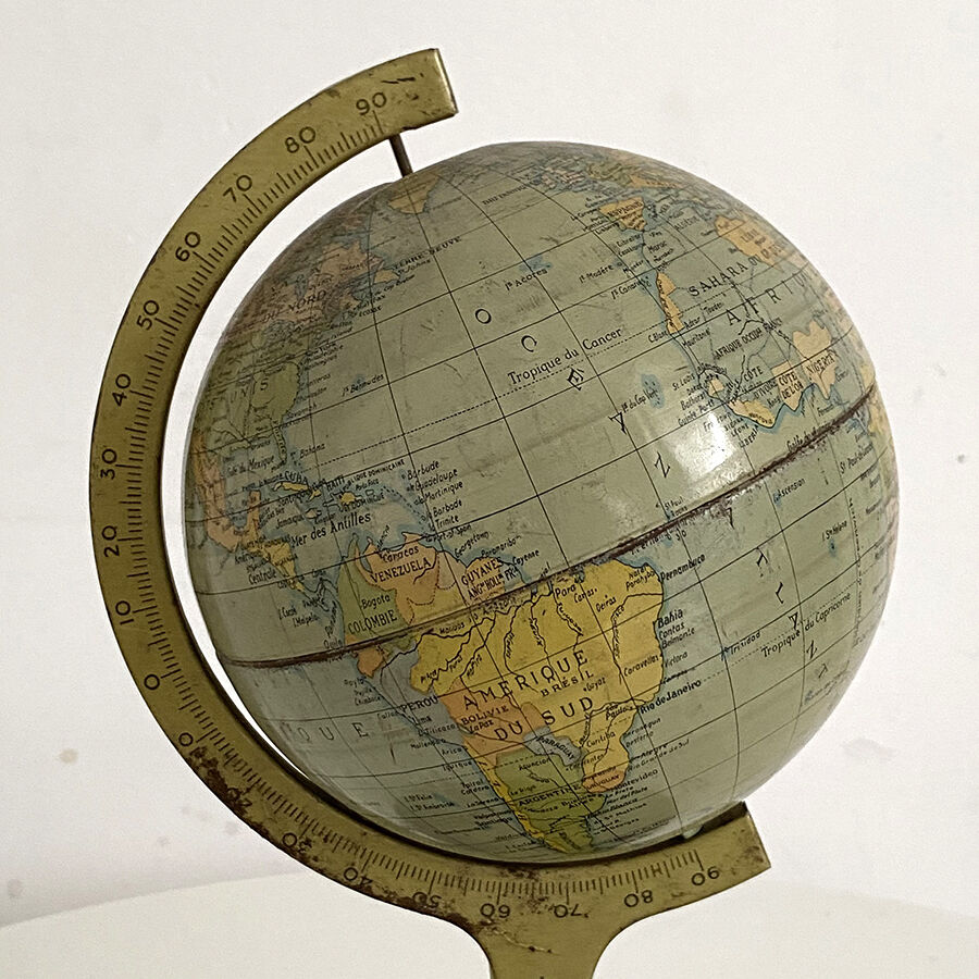 Metallic globe 50's