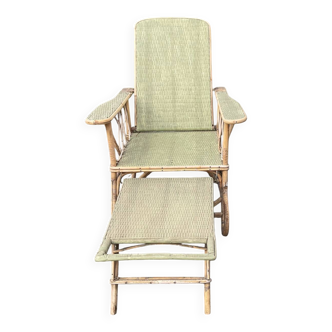Vintage wicker rattan lounge chair