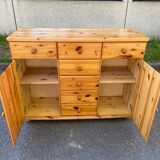 English chest of drawers, solid pine sideboard, 7 drawers and 2 doors