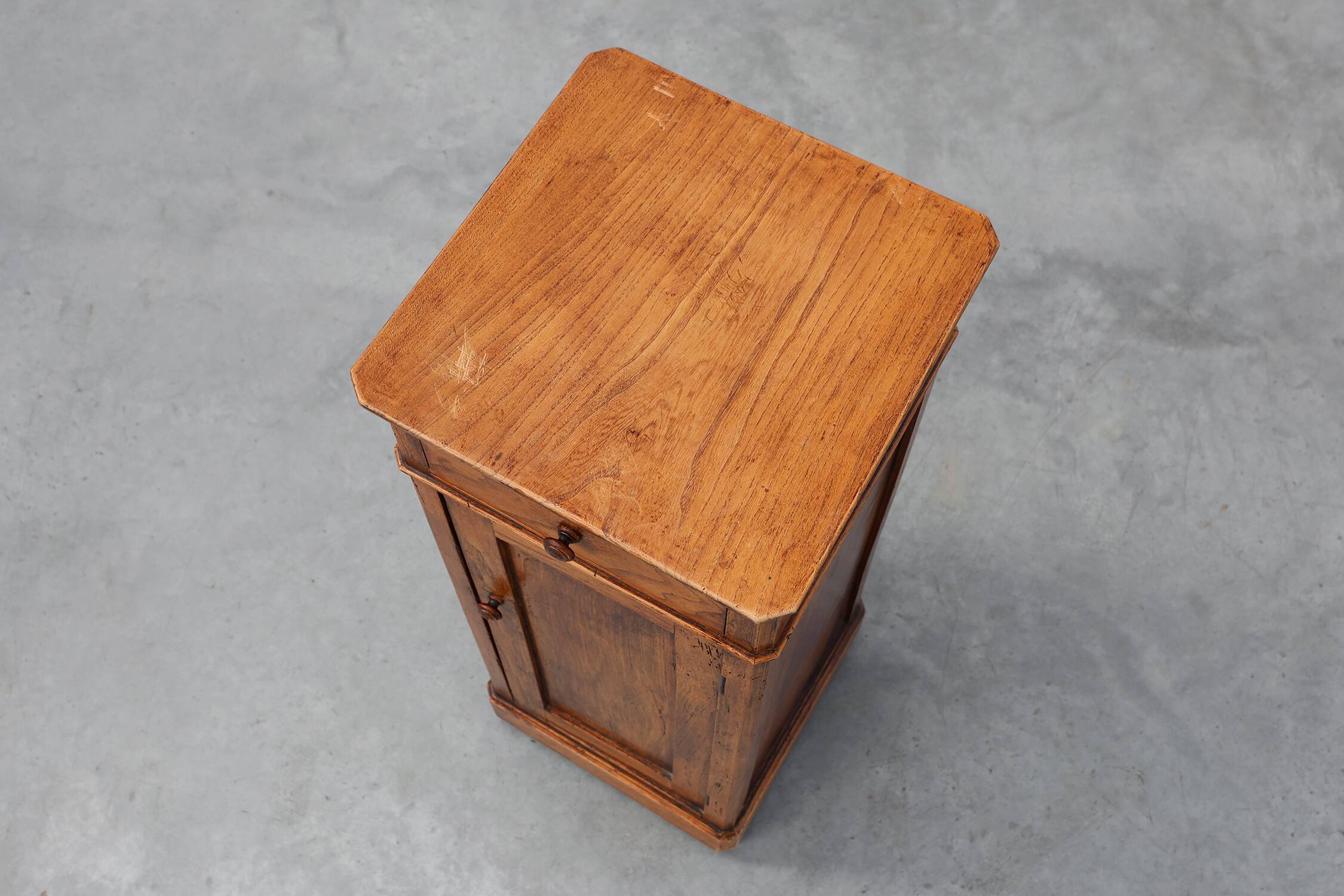 Art Deco walnut bedside cabinet, Belgium, 1920s
