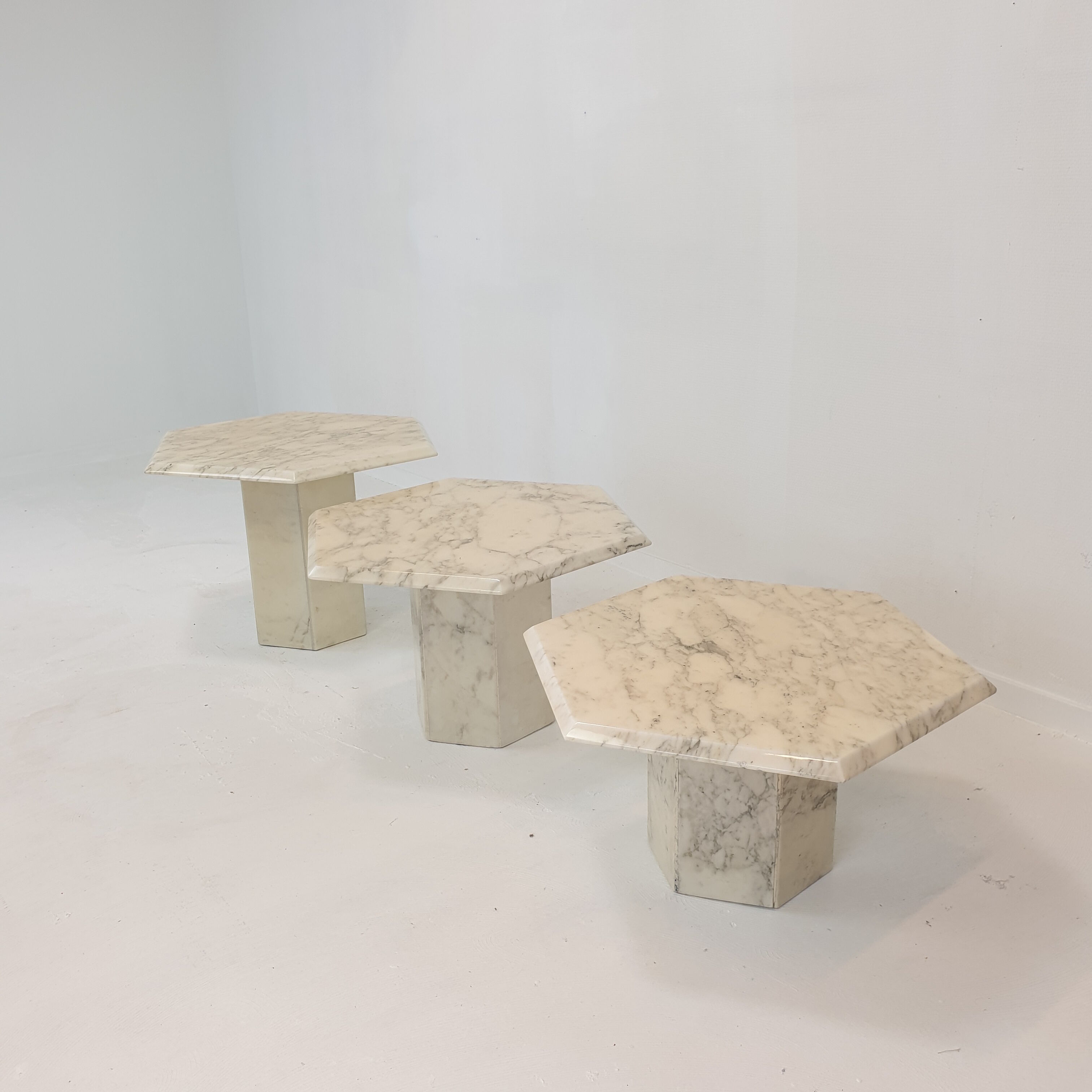 Set of 3 Italian Carrera Marble Side Tables, 1980s