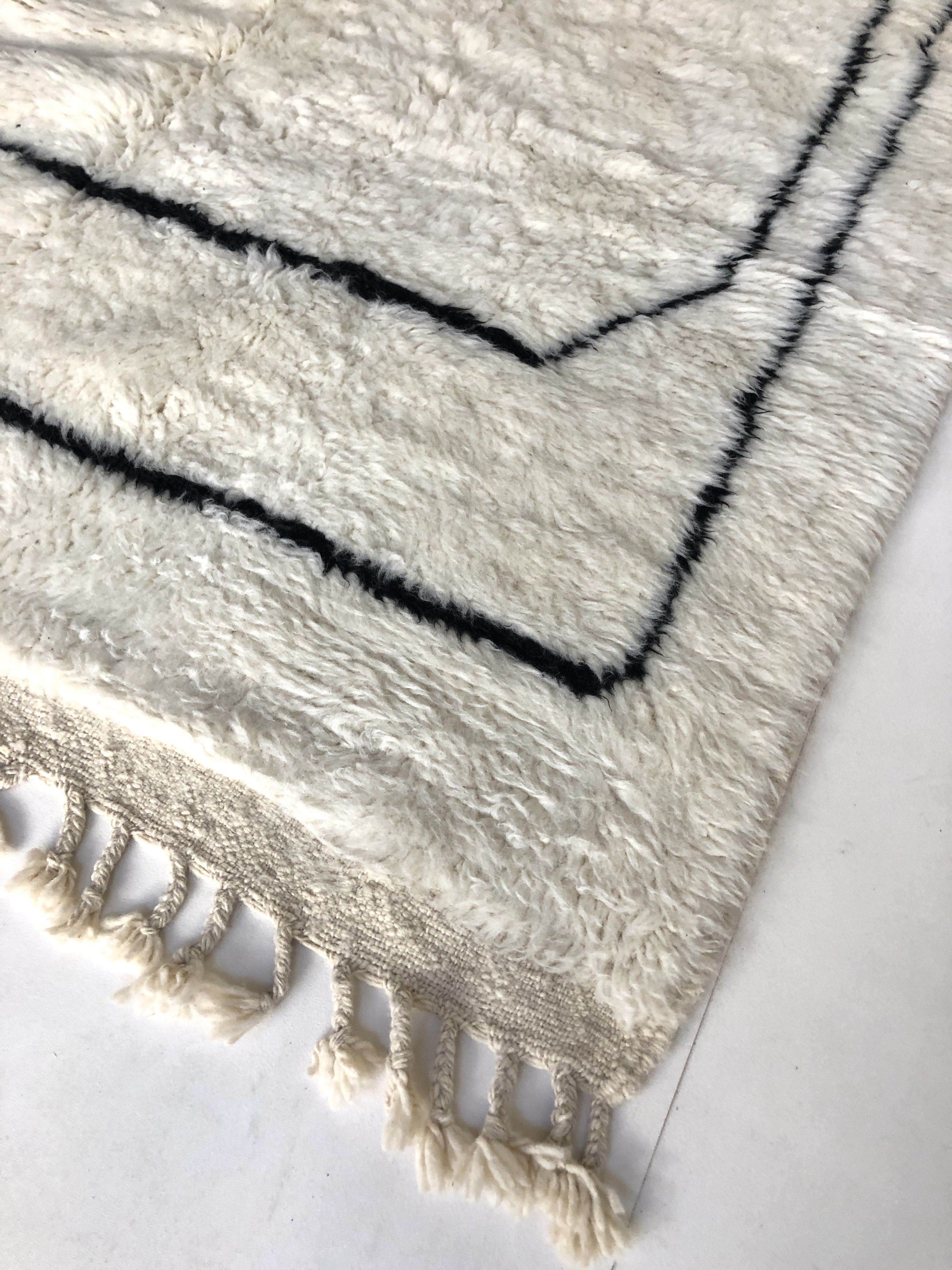 Moroccan Berber carpet Beni Ouarain with black graphic patterns 2.4x1.58m