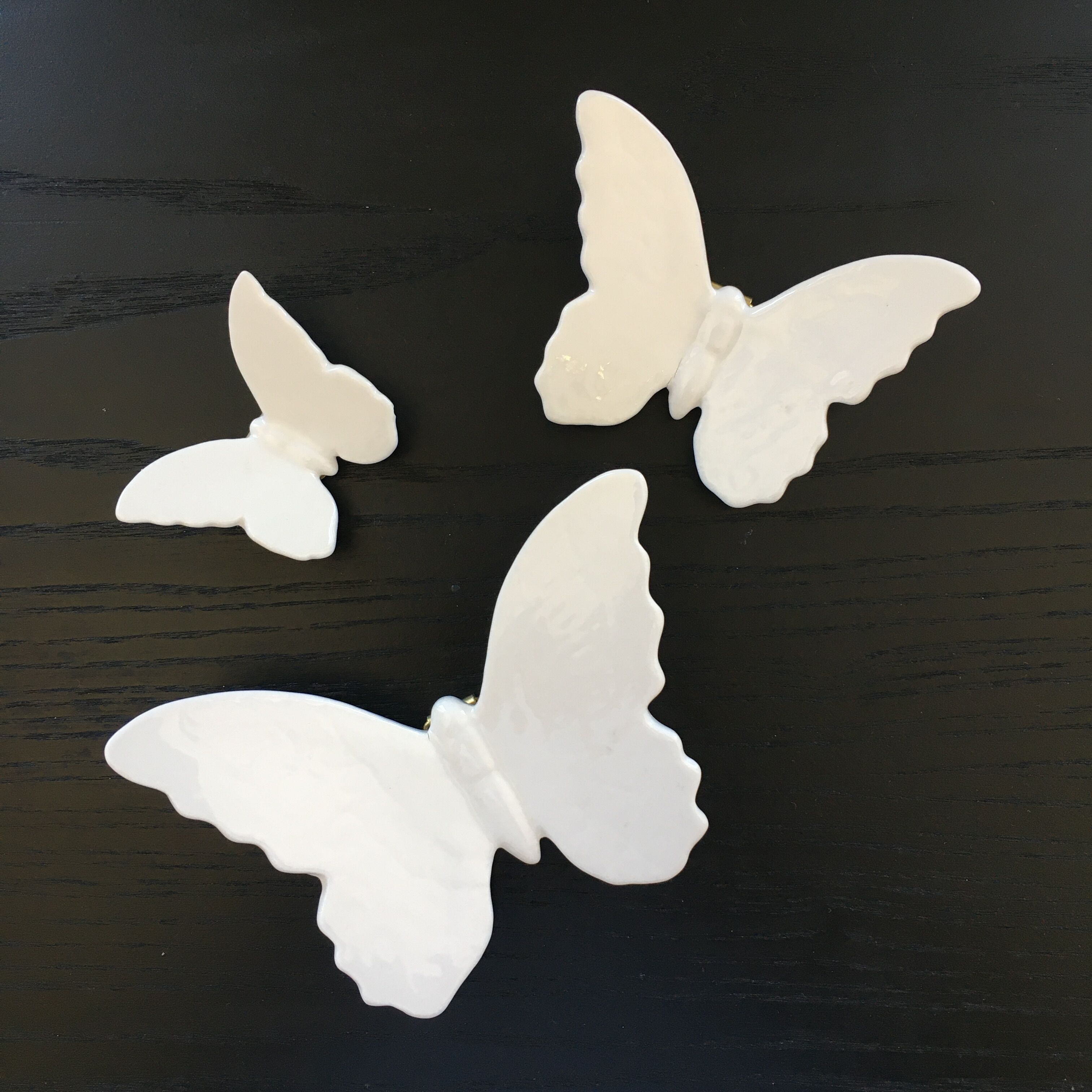 Theft of 3 porcelain butterflies