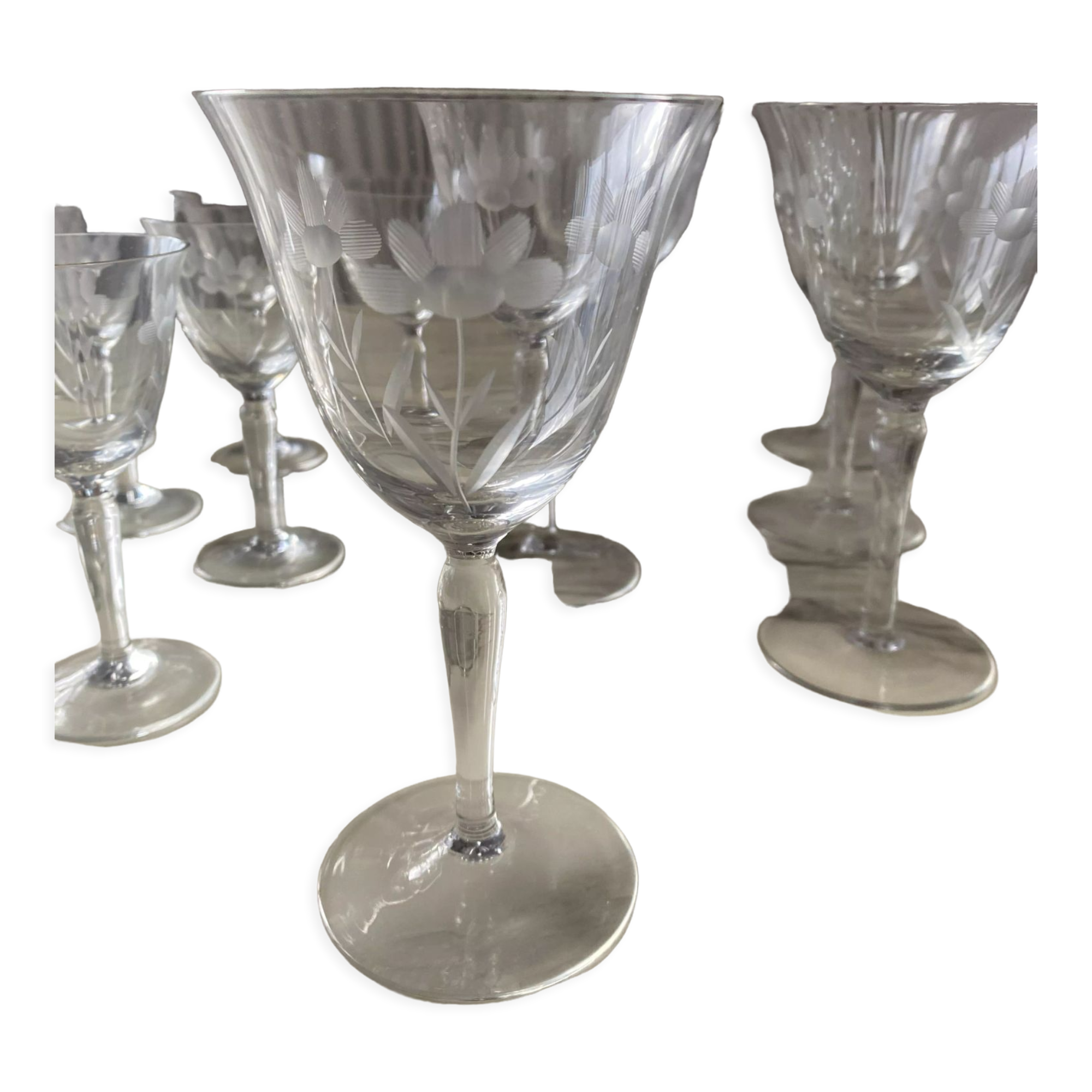 Engraved crystal glass service