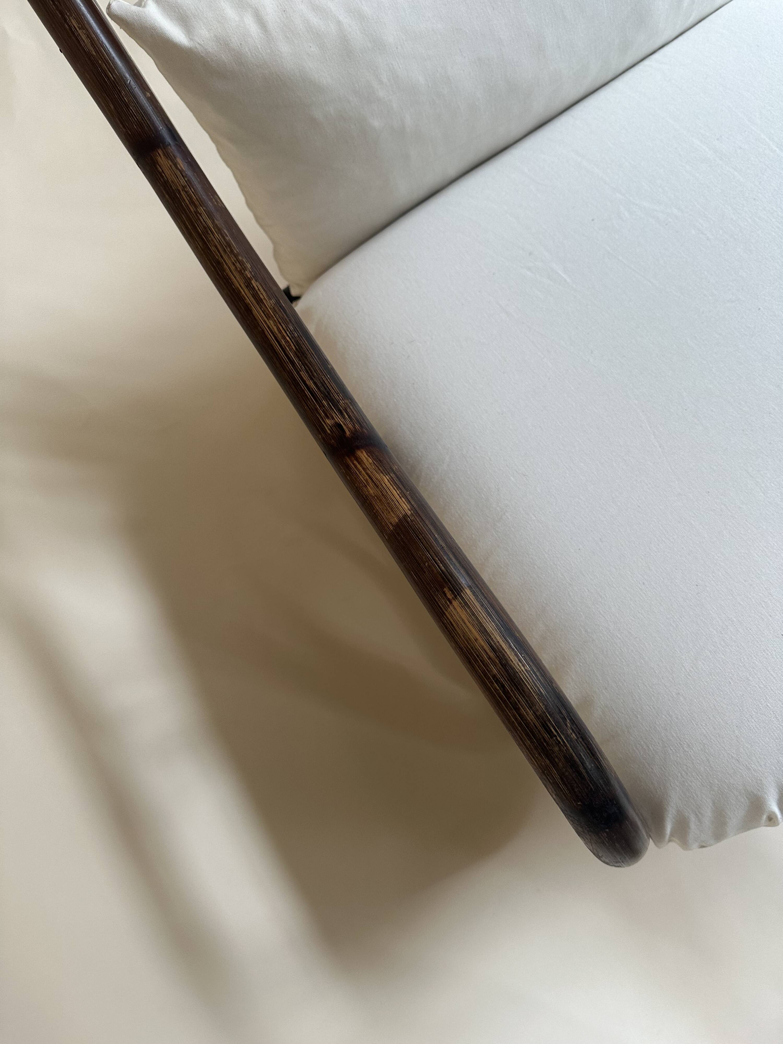 Two-seater rattan bench