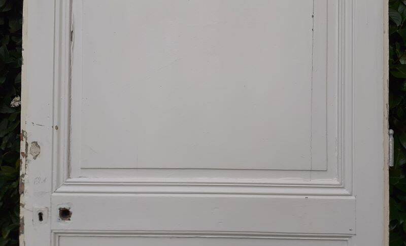 Communication door h221xL90cm old paneled, molded, interior