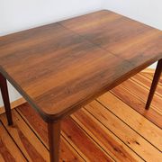 Table extensible tchécoslovaque par Jindřich Halabala pour UP Závody, 1950