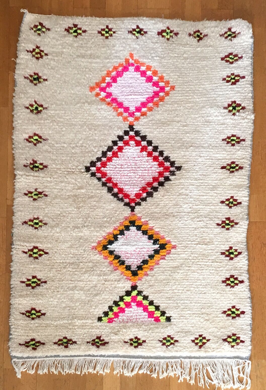 Tapis marocain coloré 151 x 98 cm