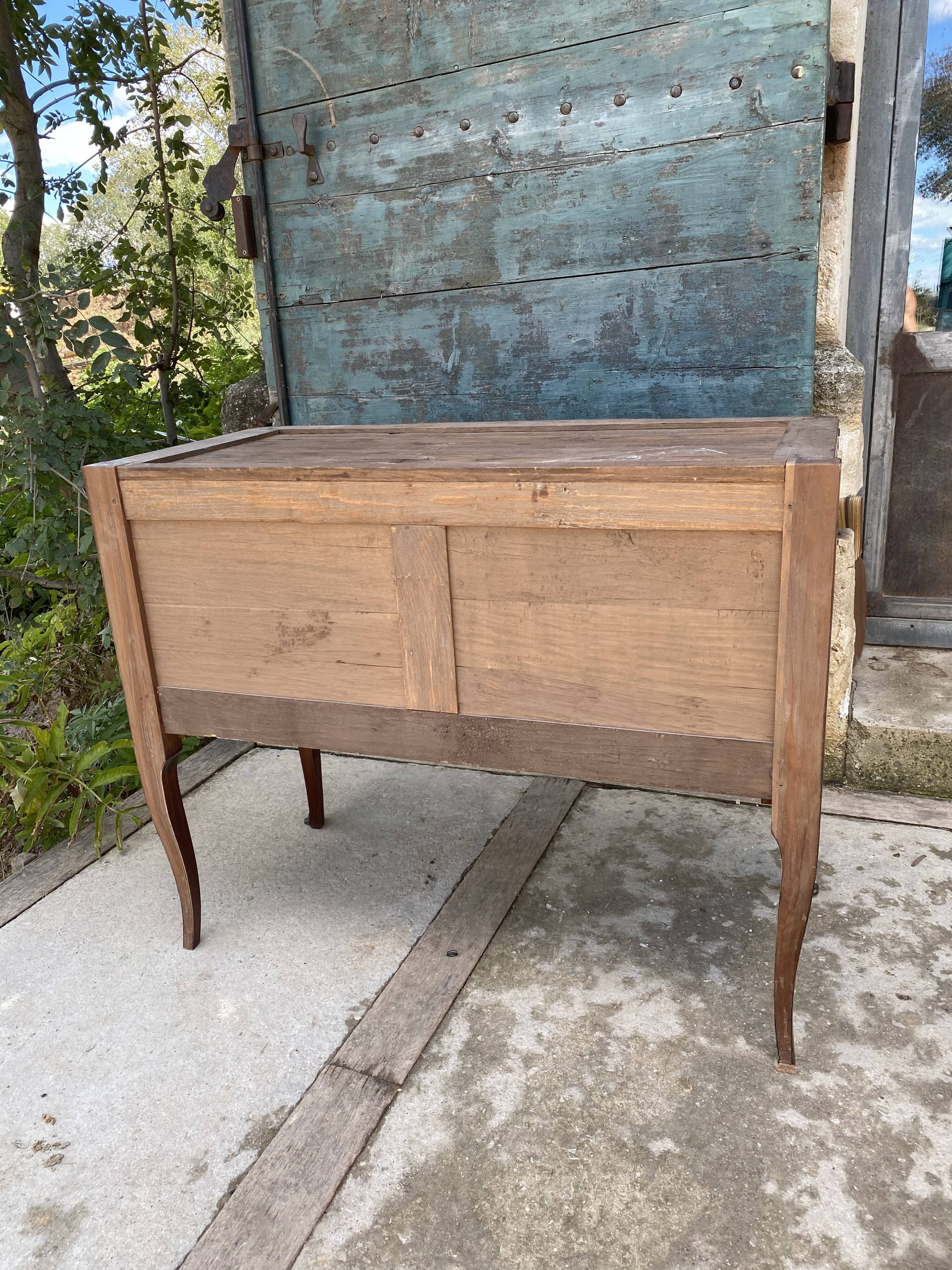 Commode sauteuse style Louis XV plateau marbre