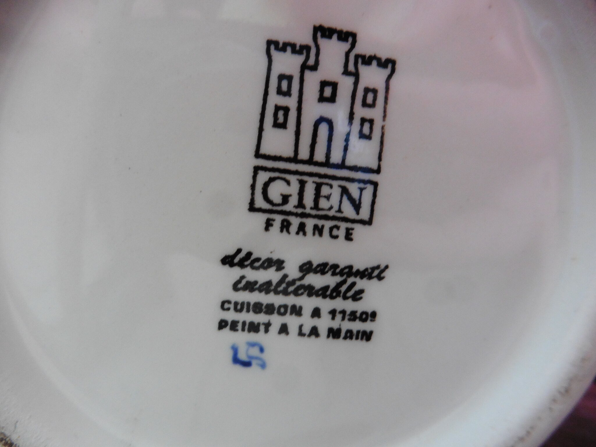 Ceramic lamp signed Gien, Renaissance décor