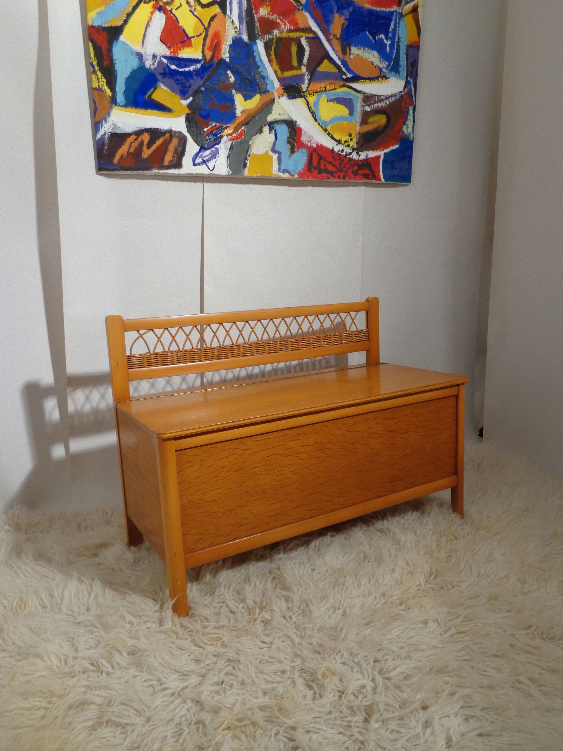 Trunk bench vintage wood and rattan of the 1950s