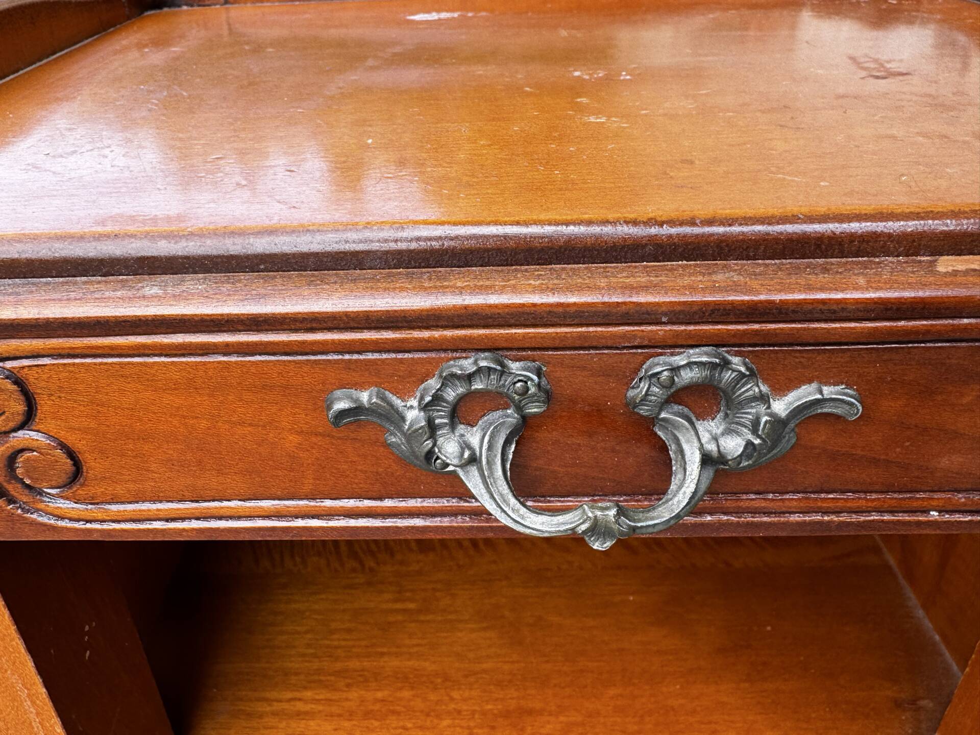 Bedside table