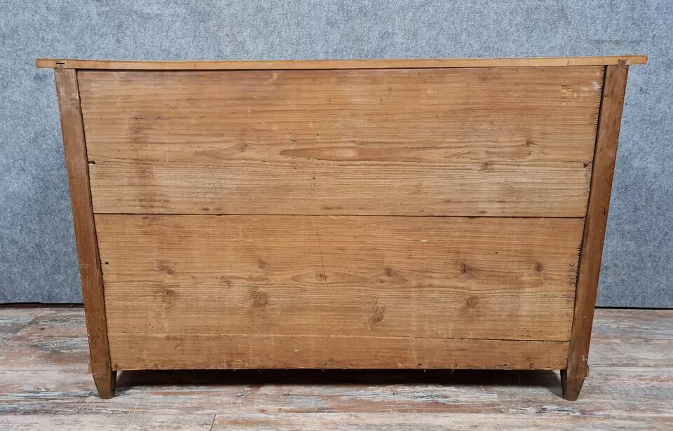 Louis XVI period chest of drawers in solid cherry wood from the second half of the 18th century