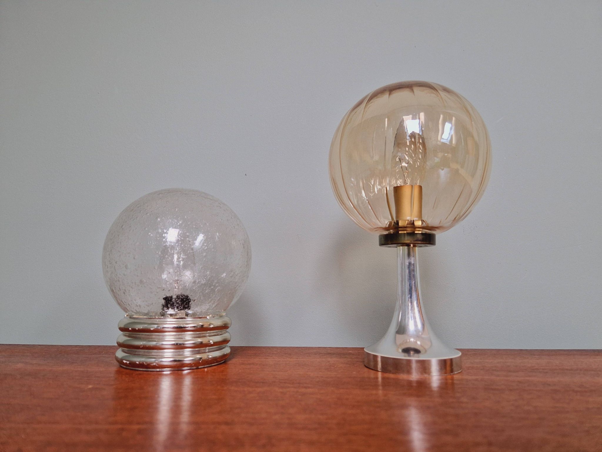 Lampe de table en verre ambré, style Space Age, années 70