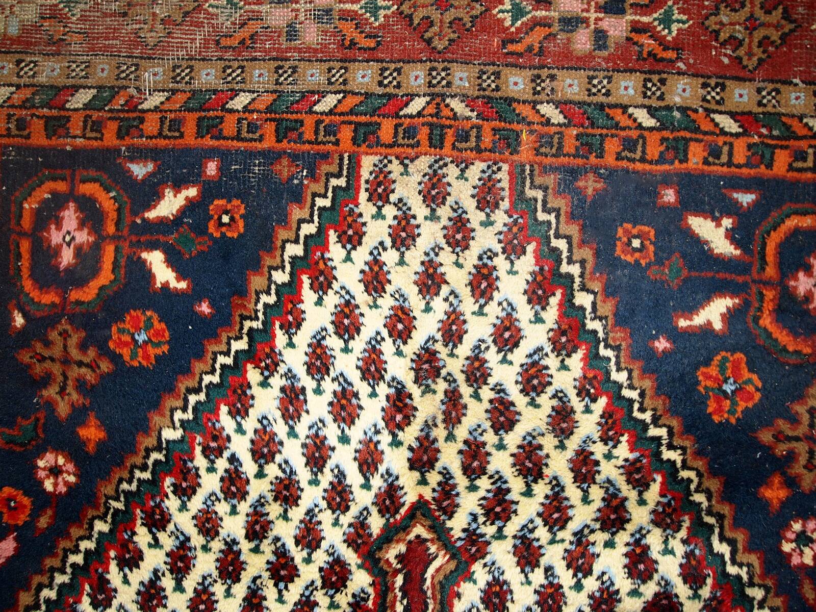 Tapis Hamadan Vintage du Moyen-Orient, Années 1970, Authentique et Patiné