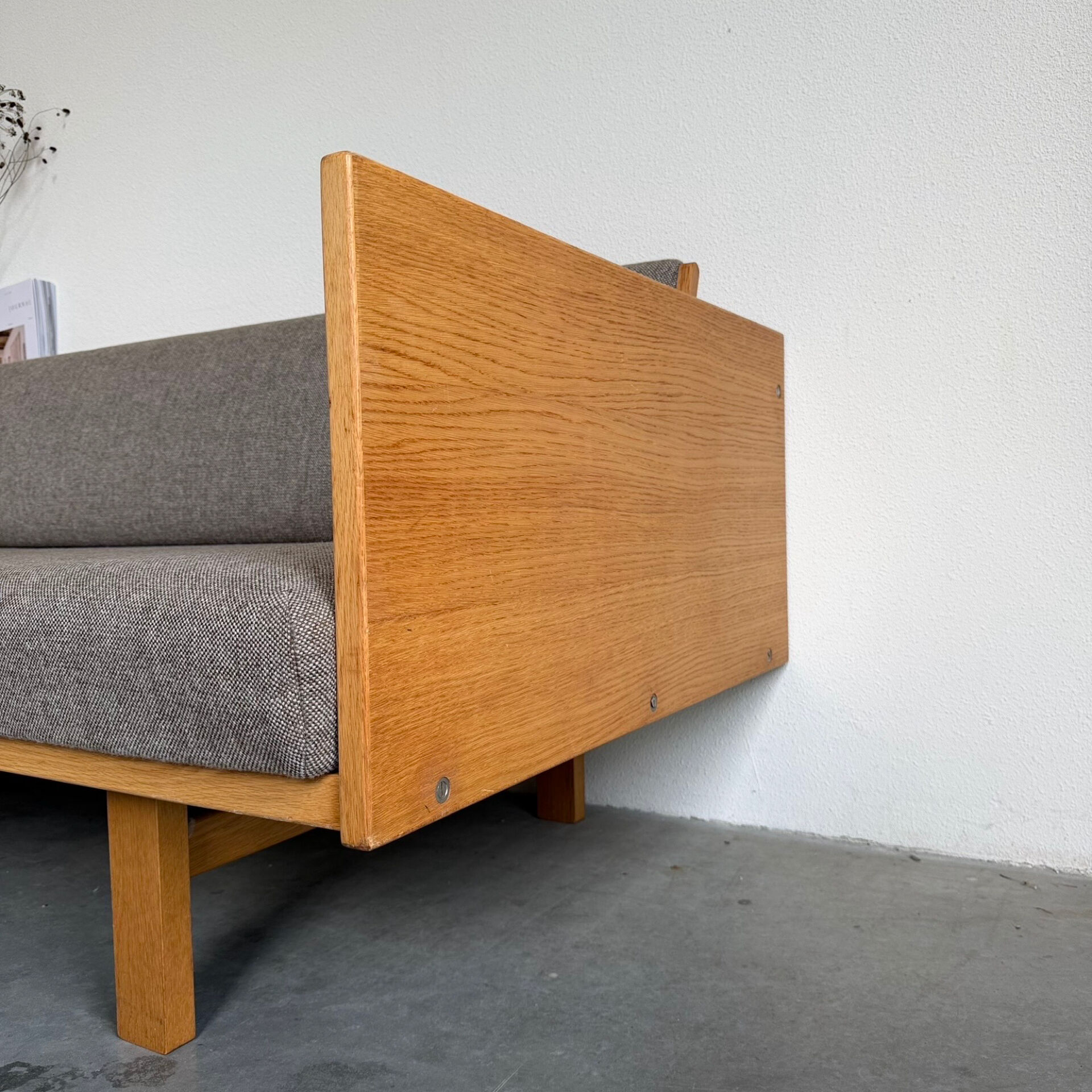Vintage Daybed Hans Wegner oak
