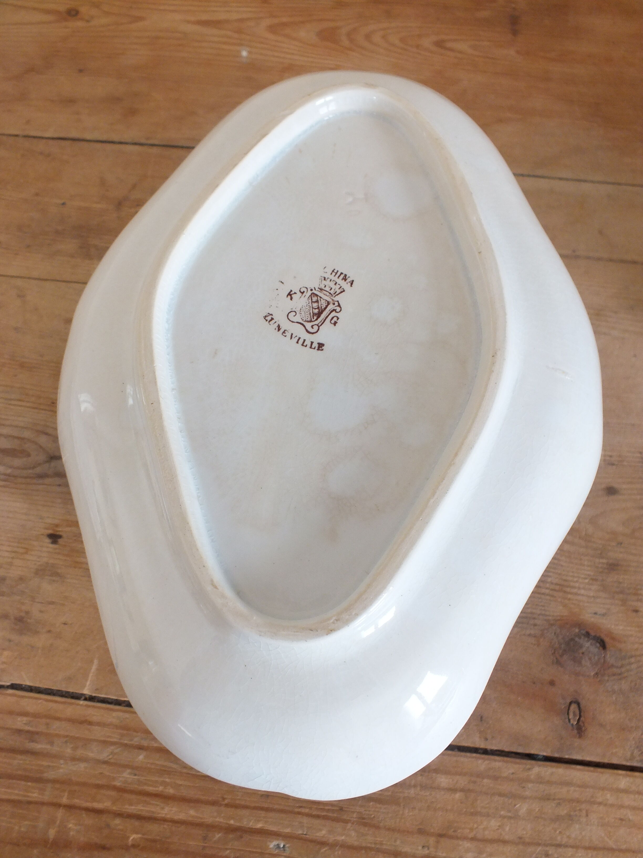 Old pink net sauce pot Lunéville KG China