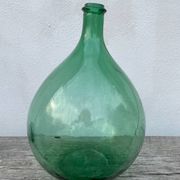 Grande dame Jeanne en verre vert