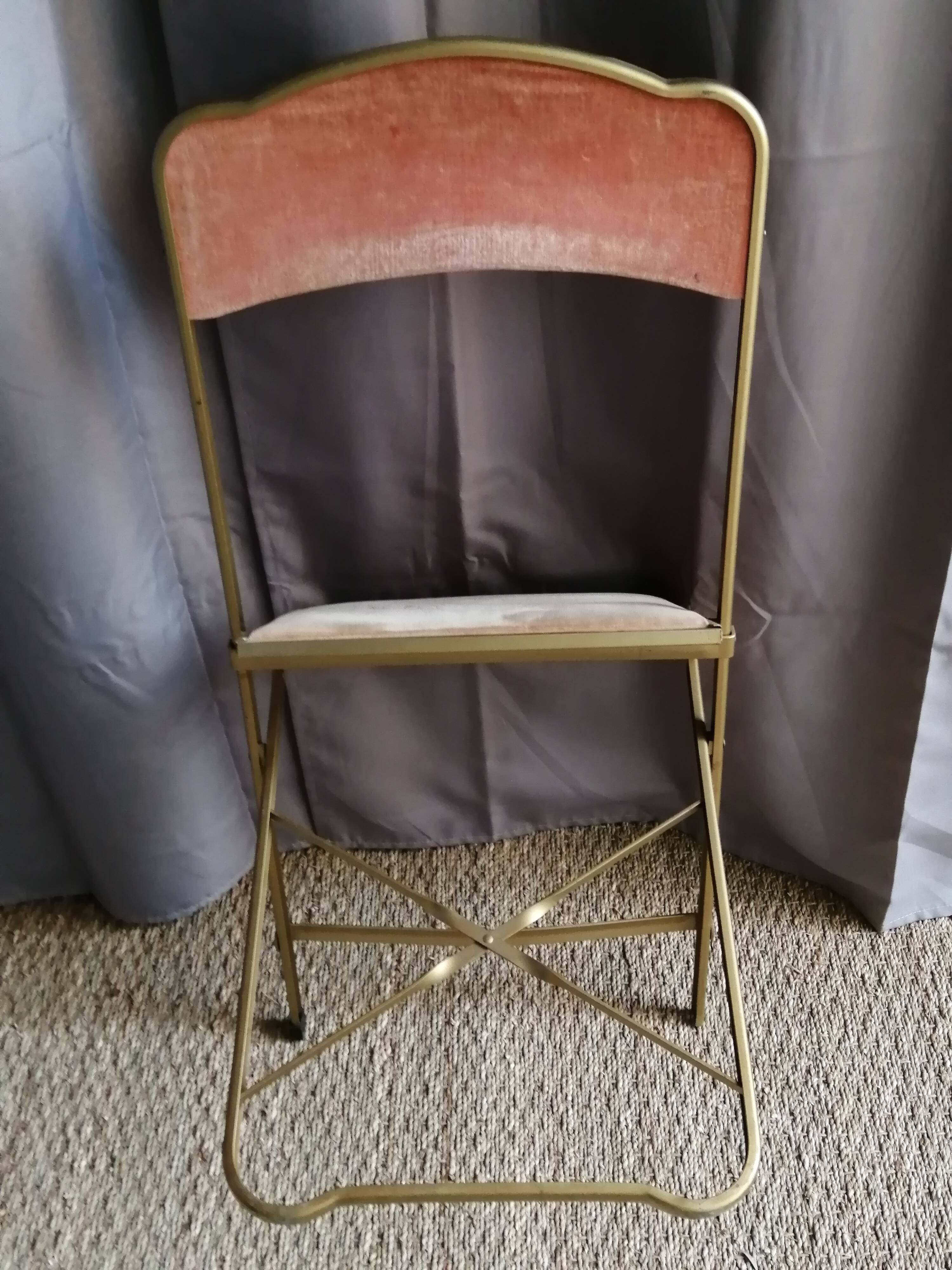 Theatre folding chair