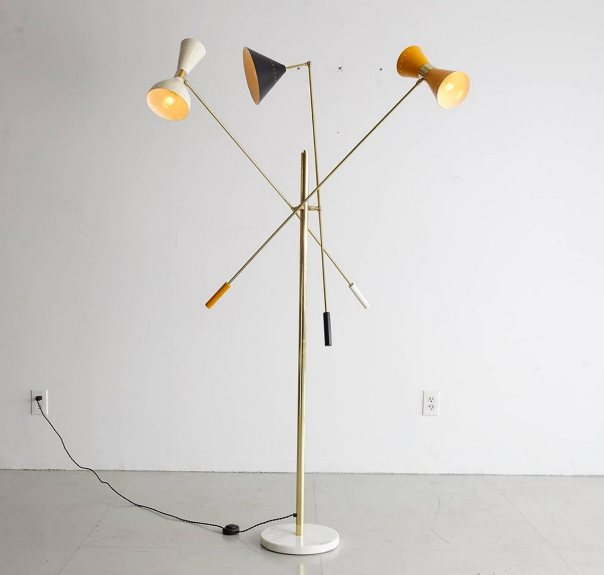 3-arm swing Italian lamppost