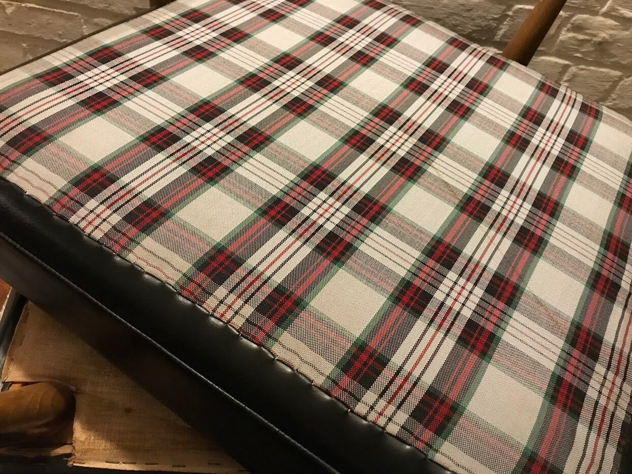 Vintage 60's armchair in black skai.